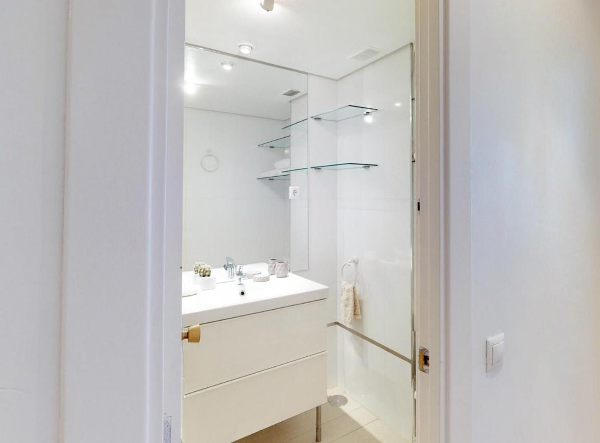 Ferienwohnung San Jeronimo I Madrid Zimmer foto